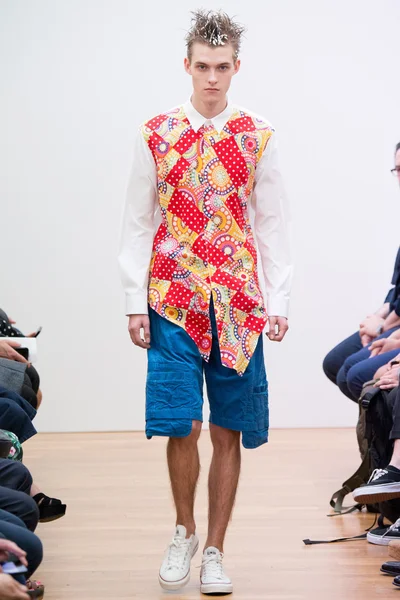 Look 4